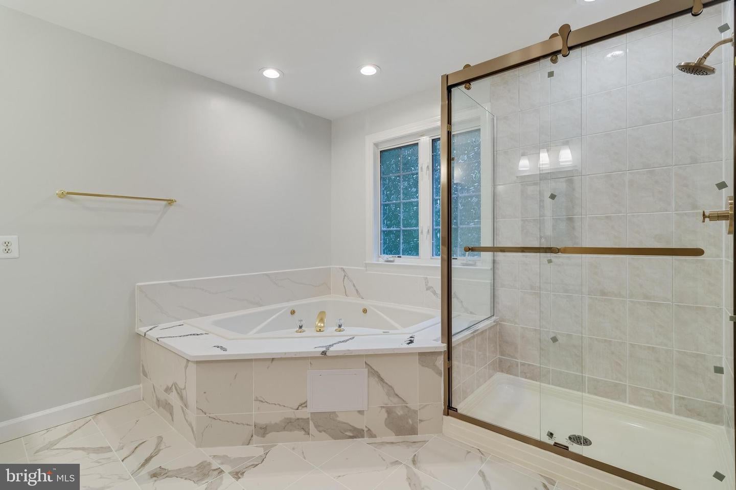 Davidsonville, Maryland, 21035, United States, 5 Bedrooms Bedrooms, ,6 BathroomsBathrooms,Residential,Active,1945307