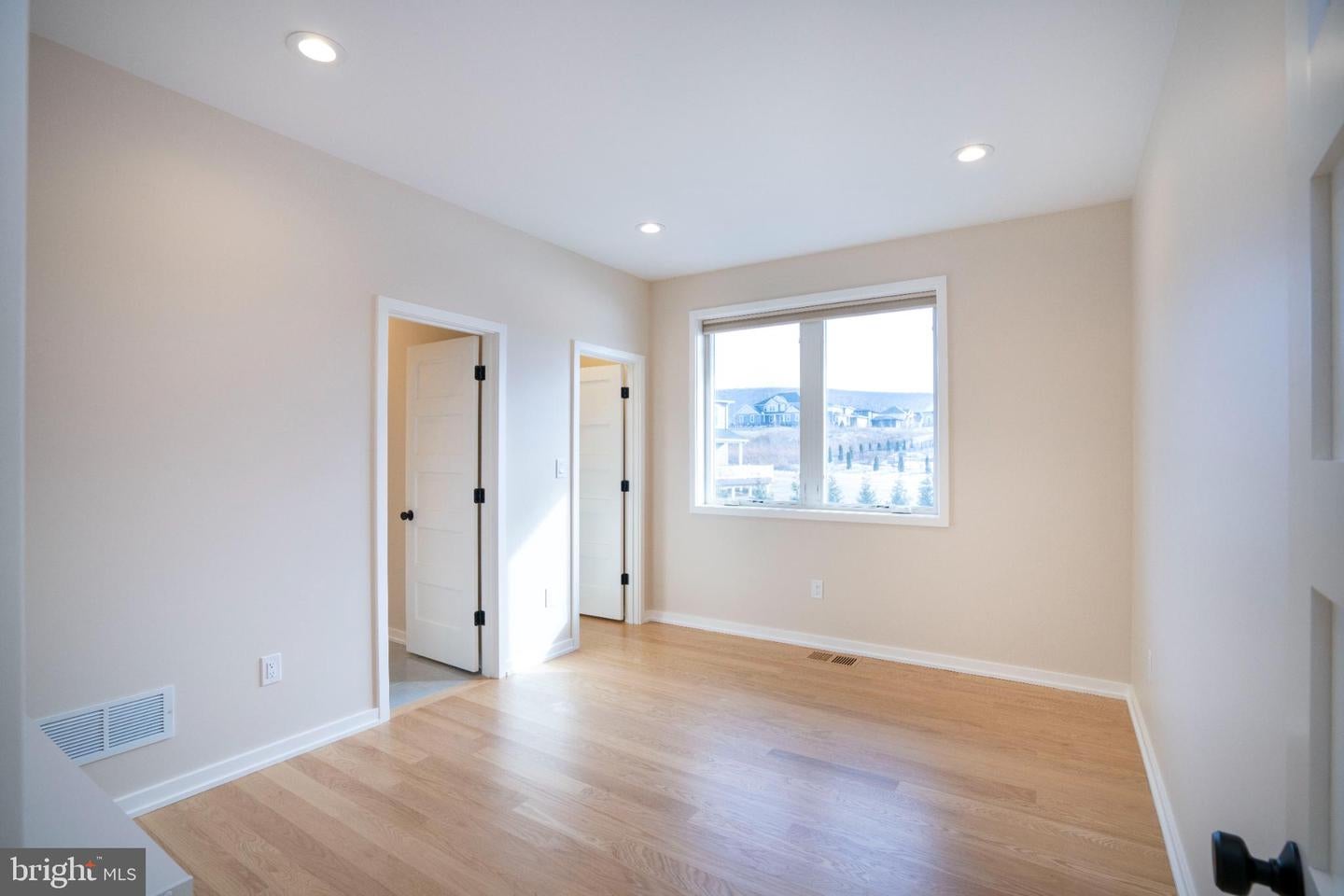 State College, Pennsylvania, 16801, United States, 4 Bedrooms Bedrooms, ,4 BathroomsBathrooms,Residential,Active,2012913