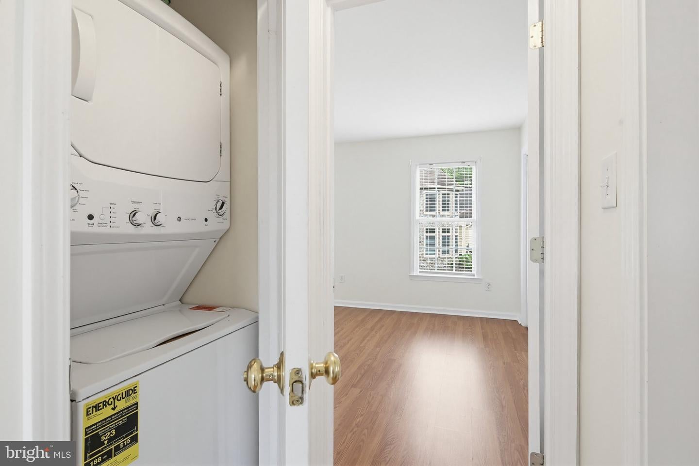 Edgewater, Maryland, 21037, United States, 3 Bedrooms Bedrooms, ,3 BathroomsBathrooms,Residential,Active,2028218