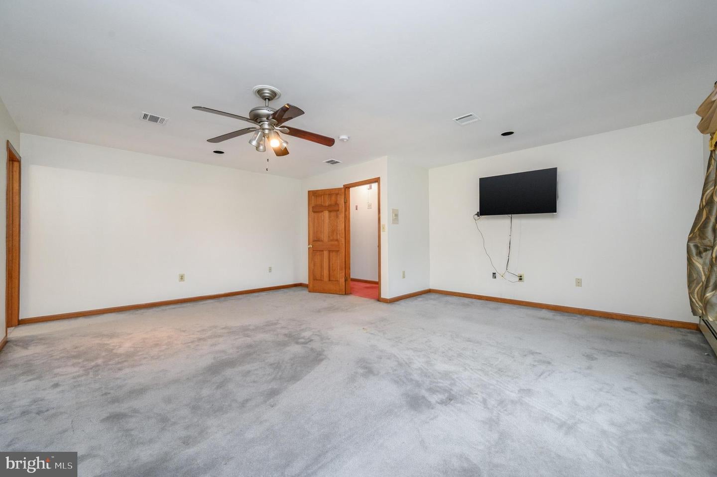 Monmouth Junction, New Jersey, 08852, United States, 5 Bedrooms Bedrooms, ,6 BathroomsBathrooms,Residential,Active,2044533