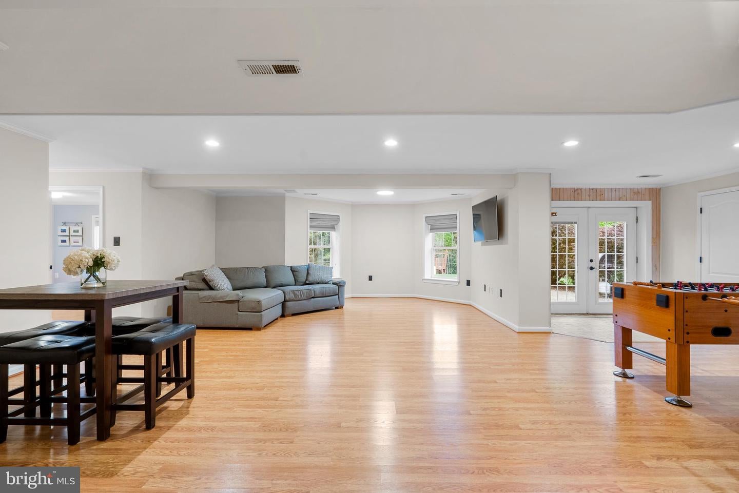 Boyds, Maryland, 20841, United States, 5 Bedrooms Bedrooms, ,5 BathroomsBathrooms,Residential,Active,2044597