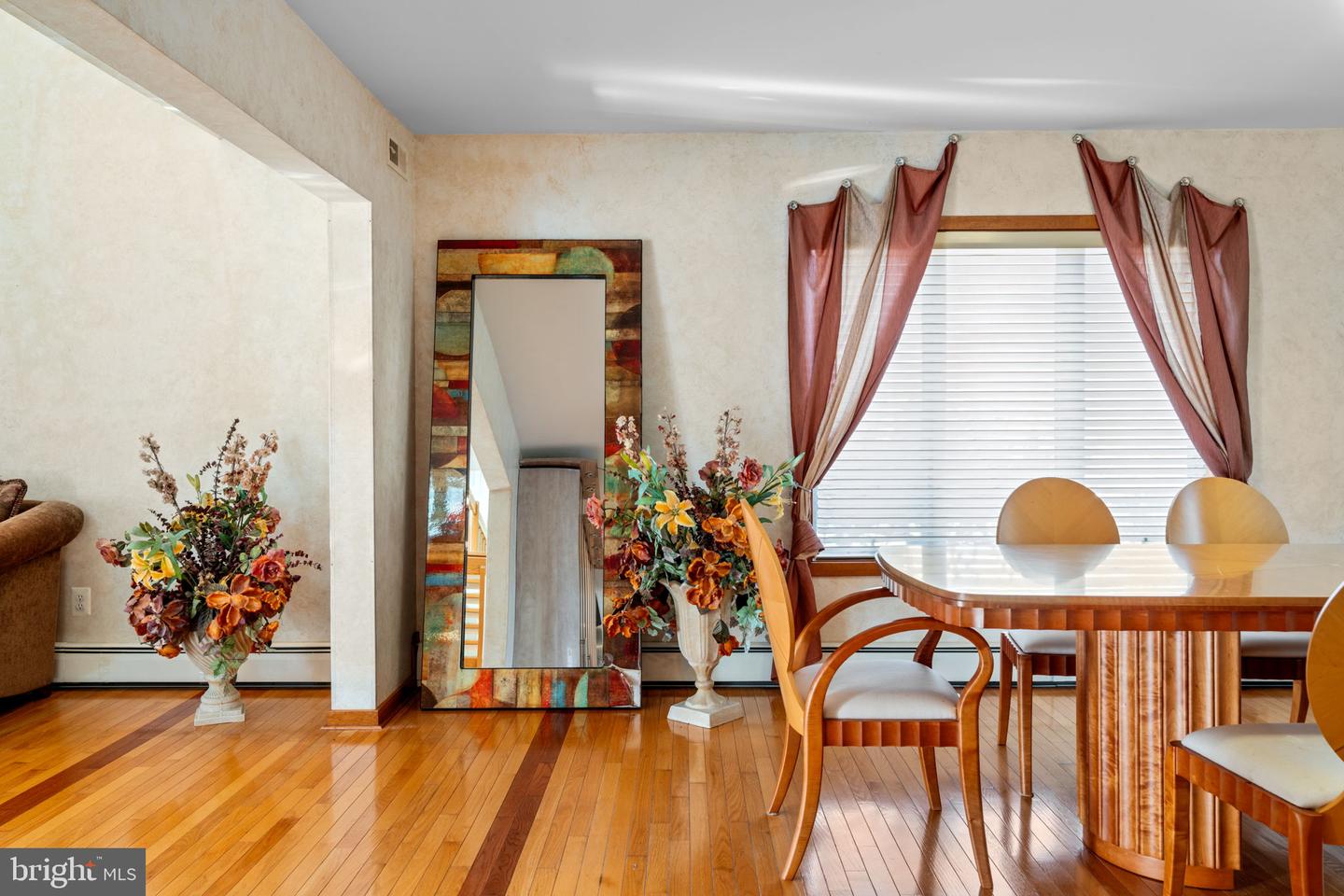 Huntingdon Valley, Pennsylvania, 19006, United States, 5 Bedrooms Bedrooms, ,3 BathroomsBathrooms,Residential,Active,2007964