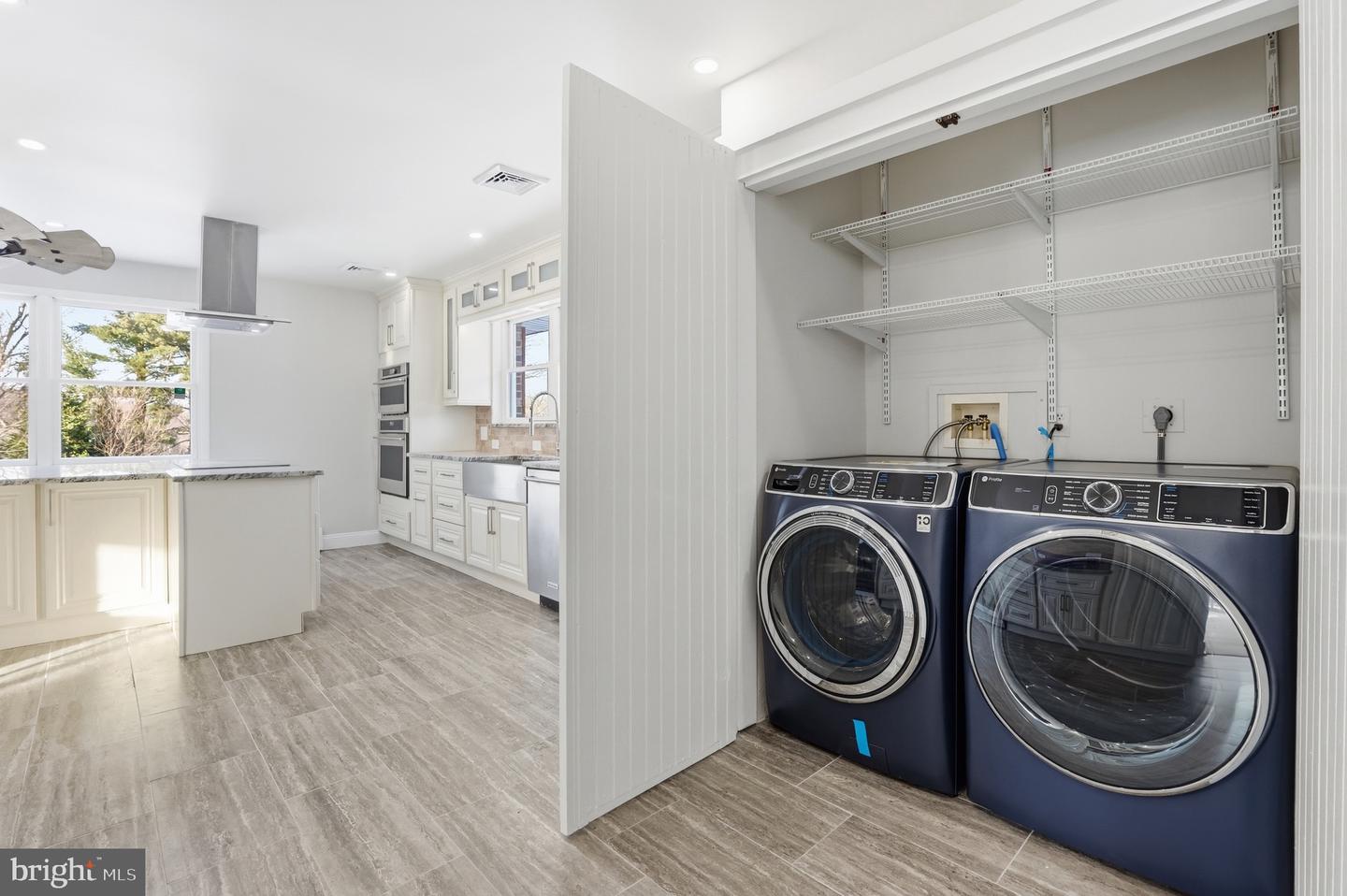 Clarksburg, Maryland, 20871, United States, 5 Bedrooms Bedrooms, ,3 BathroomsBathrooms,Residential,Active,1996277