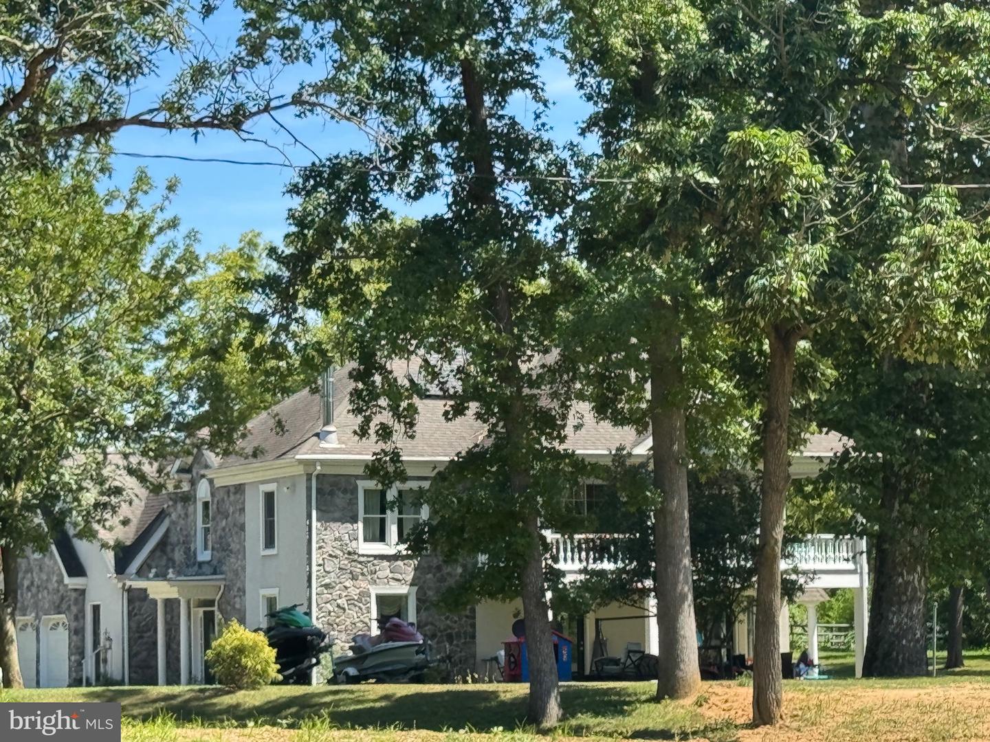 Delanco, New Jersey, 08075, United States, 5 Bedrooms Bedrooms, ,3 BathroomsBathrooms,Residential,Active,1914605