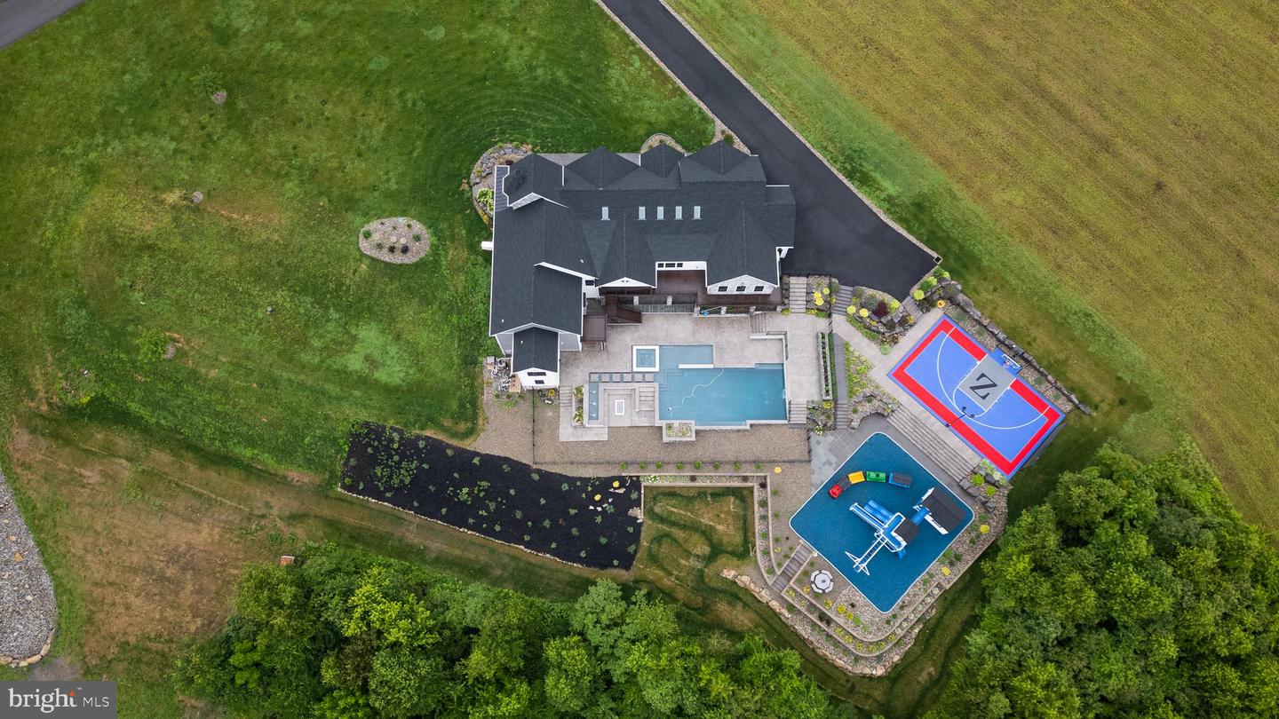 Kutztown, Pennsylvania, 19530, United States, 6 Bedrooms Bedrooms, ,5 BathroomsBathrooms,Residential,Active,1968418