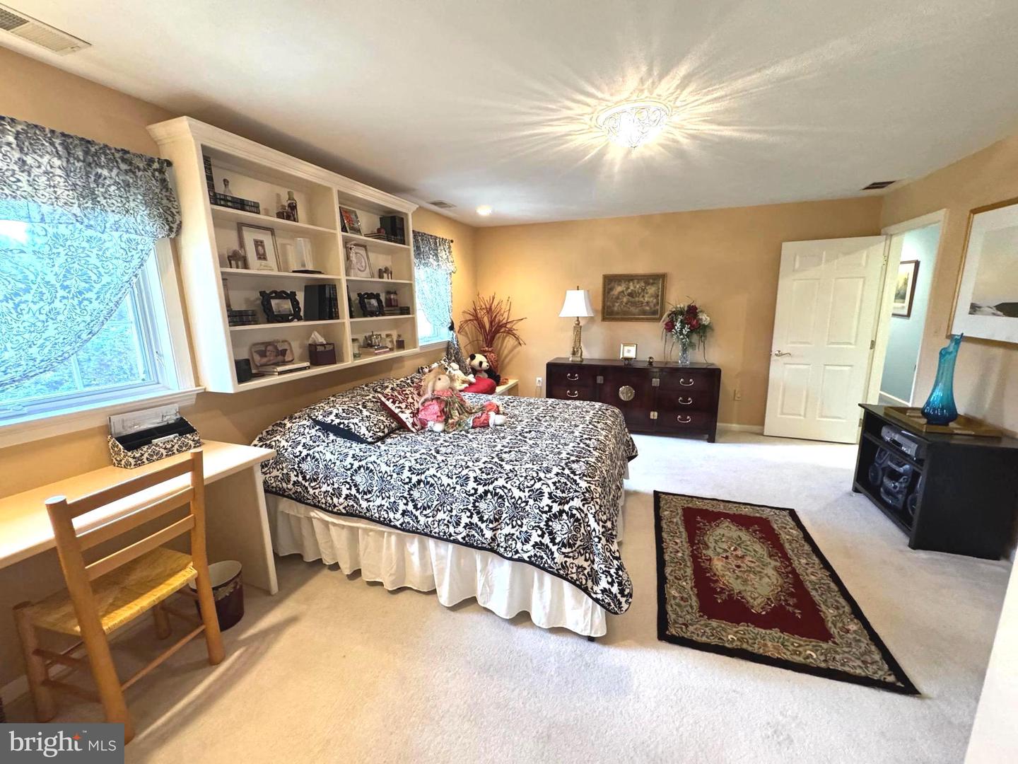 State College, Pennsylvania, 16801, United States, 4 Bedrooms Bedrooms, ,4 BathroomsBathrooms,Residential,Active,1988791