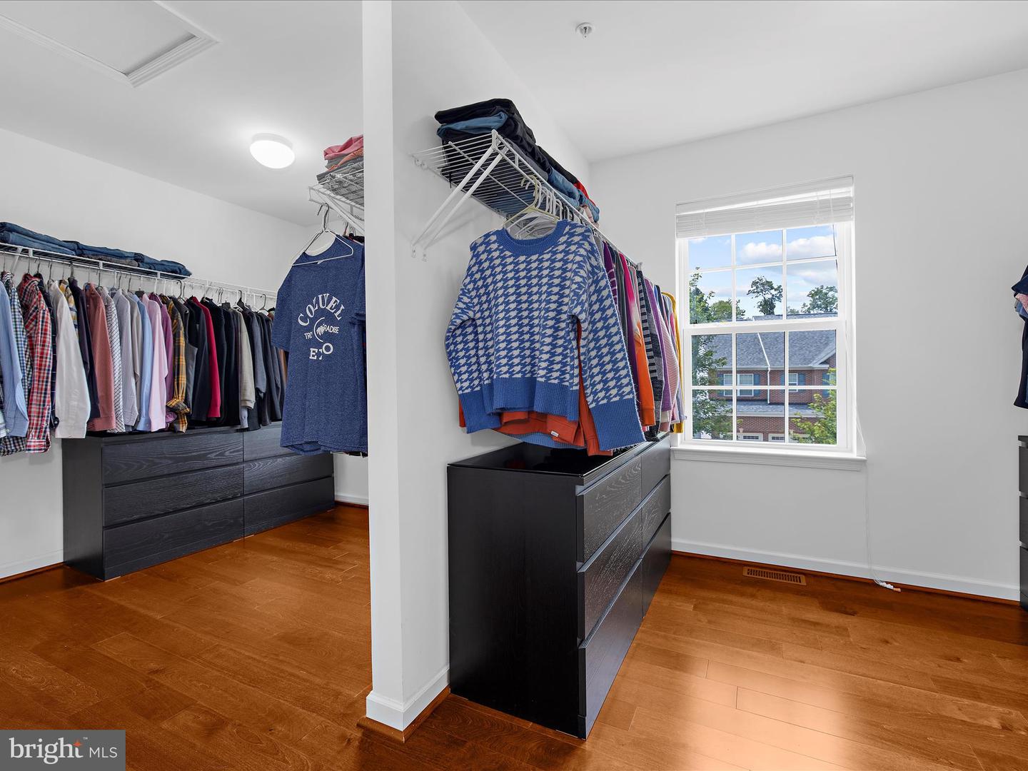 Ellicott City, Maryland, 21042, United States, 6 Bedrooms Bedrooms, ,5 BathroomsBathrooms,Residential,Active,1914763