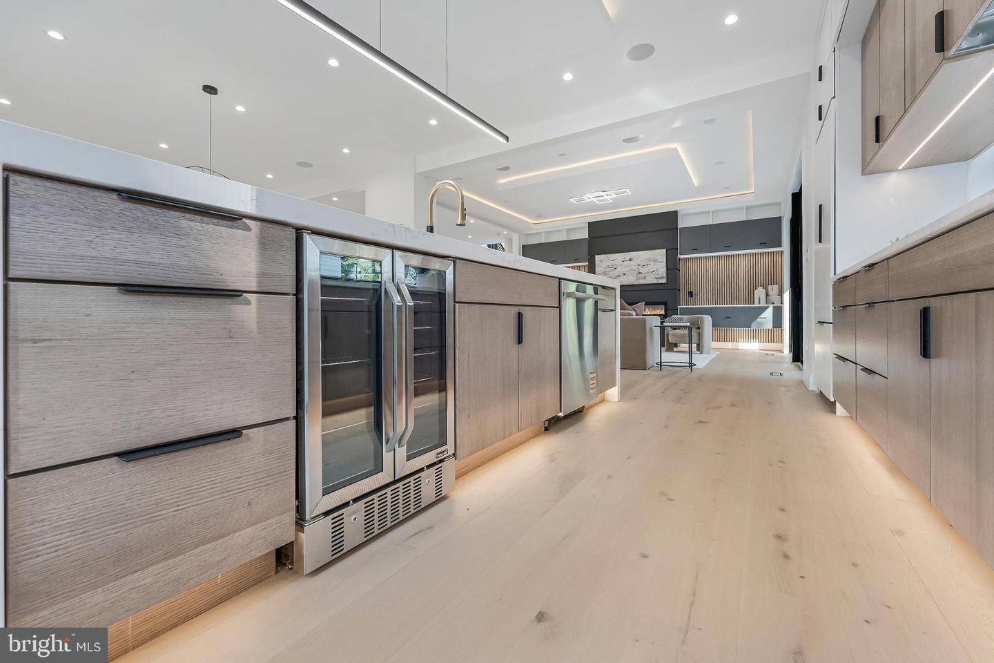 Falls Church, Virginia, 22042, United States, 5 Bedrooms Bedrooms, ,5 BathroomsBathrooms,Residential,Active,1945048