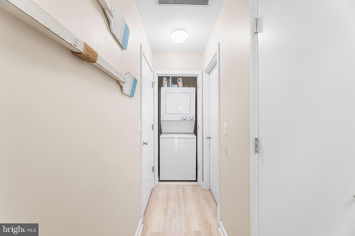 Fenwick Island, Delaware, 19944, United States, 6 Bedrooms Bedrooms, ,6 BathroomsBathrooms,Residential,Active,1973374