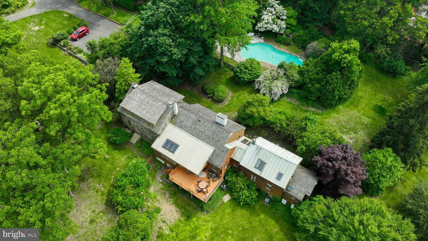 Reading, Pennsylvania, 19606, United States, 5 Bedrooms Bedrooms, ,4 BathroomsBathrooms,Residential,Active,2045028