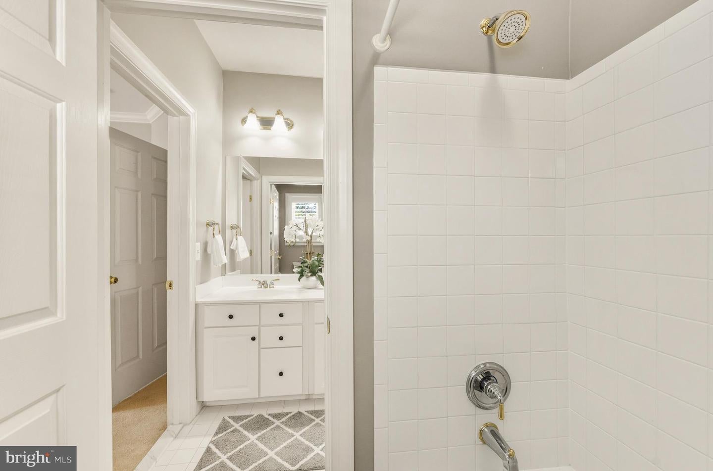 Haymarket, Virginia, 20169, United States, 5 Bedrooms Bedrooms, ,5 BathroomsBathrooms,Residential,Active,1961953