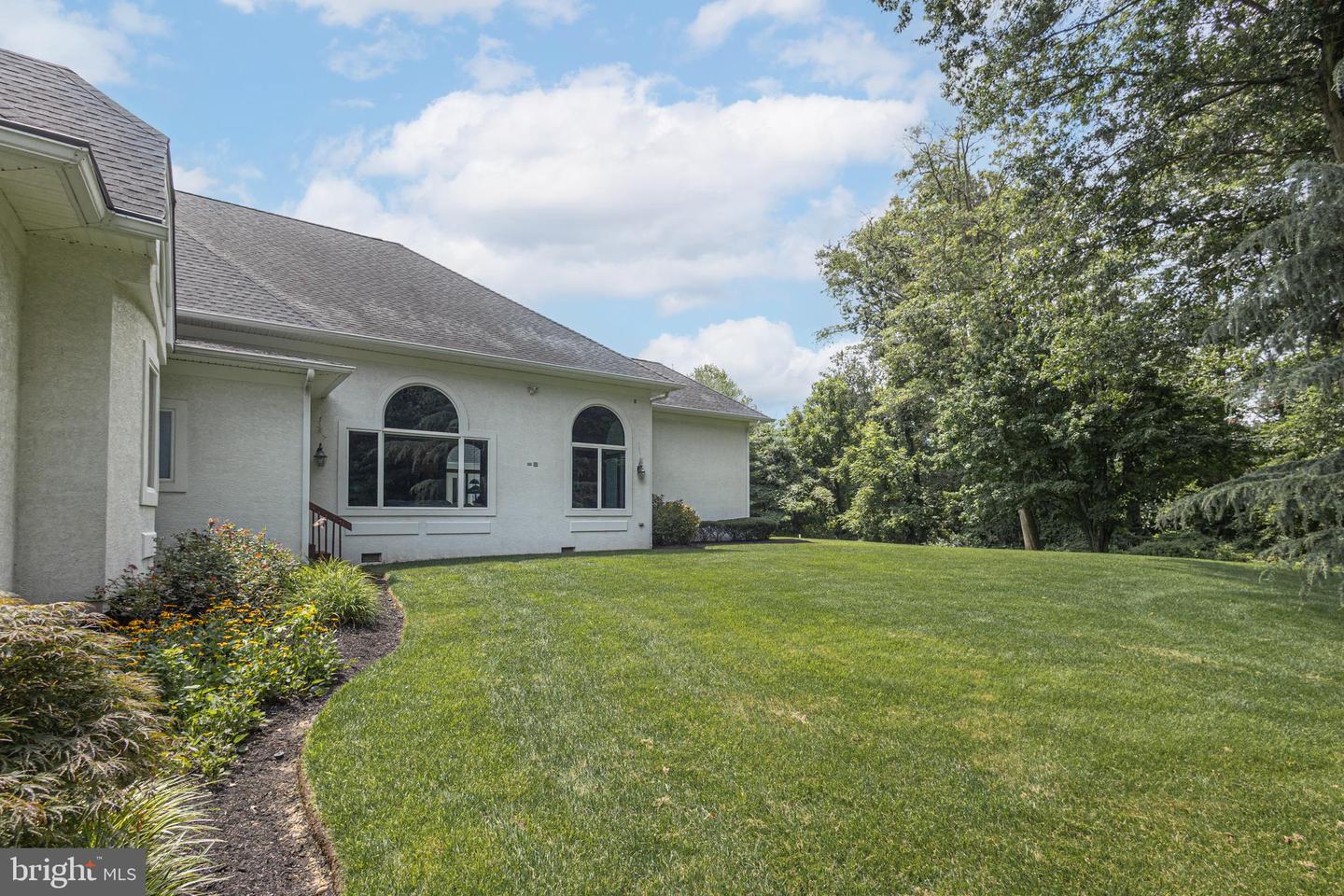 Moorestown, New Jersey, 08057, United States, 5 Bedrooms Bedrooms, ,7 BathroomsBathrooms,Residential,Active,1889333