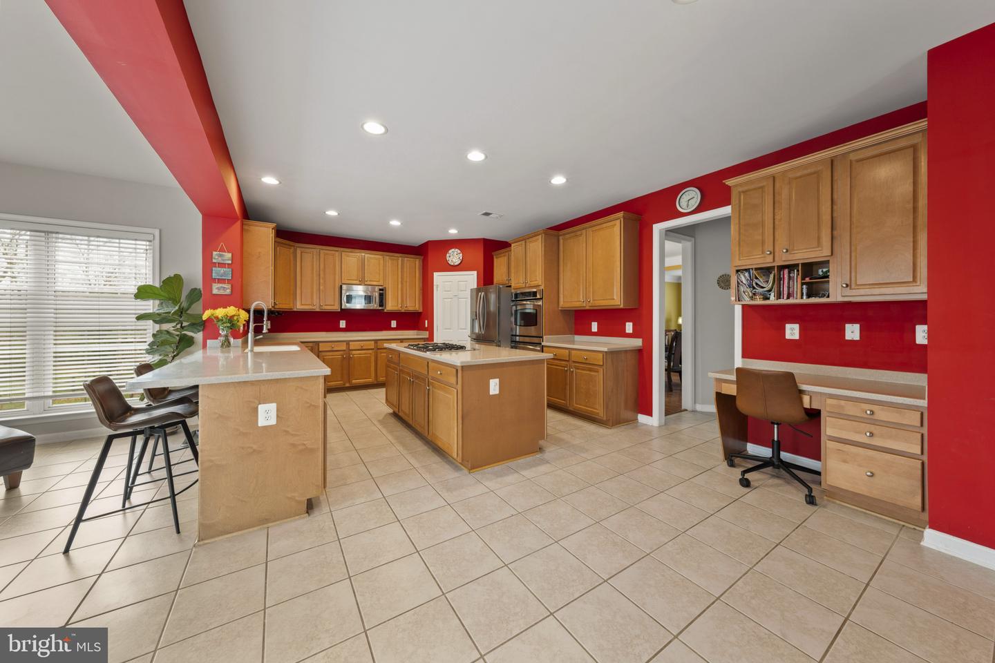 Chantilly, Virginia, 20152, United States, 5 Bedrooms Bedrooms, ,5 BathroomsBathrooms,Residential,Active,2028525