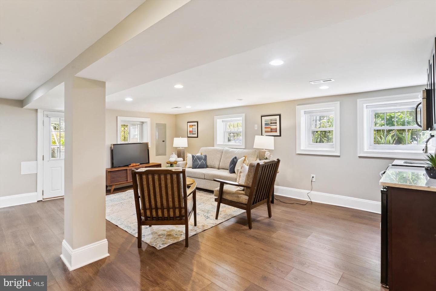 Washington, District Of Columbia, 20011, United States, 4 Bedrooms Bedrooms, ,4 BathroomsBathrooms,Residential,Active,1936099