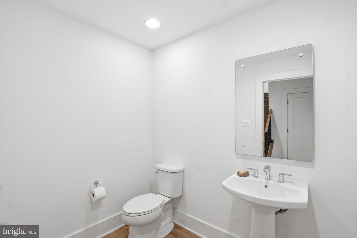 Potomac, Maryland, 20854, United States, 3 Bedrooms Bedrooms, ,5 BathroomsBathrooms,Residential,Active,2044555
