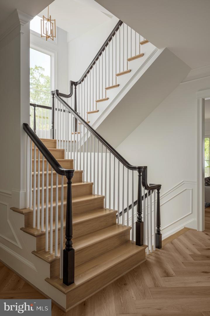 Arlington, Virginia, 22201, United States, 7 Bedrooms Bedrooms, ,8 BathroomsBathrooms,Residential,Active,1944105