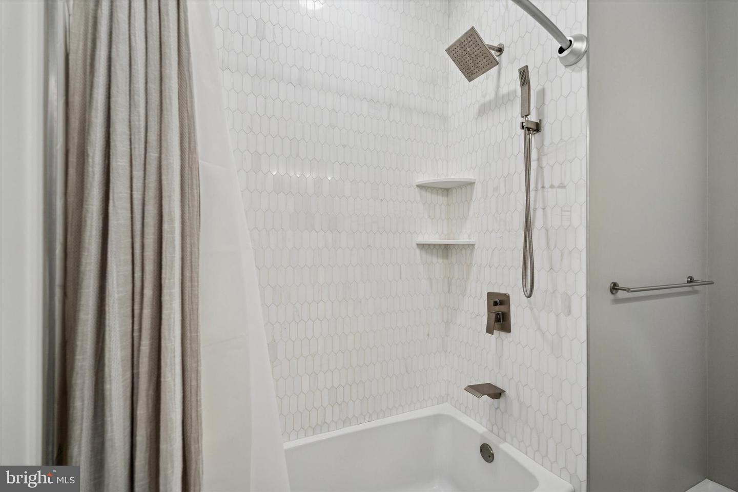 Newtown Square, Pennsylvania, 19073, United States, 4 Bedrooms Bedrooms, ,4 BathroomsBathrooms,Residential,Active,1959509