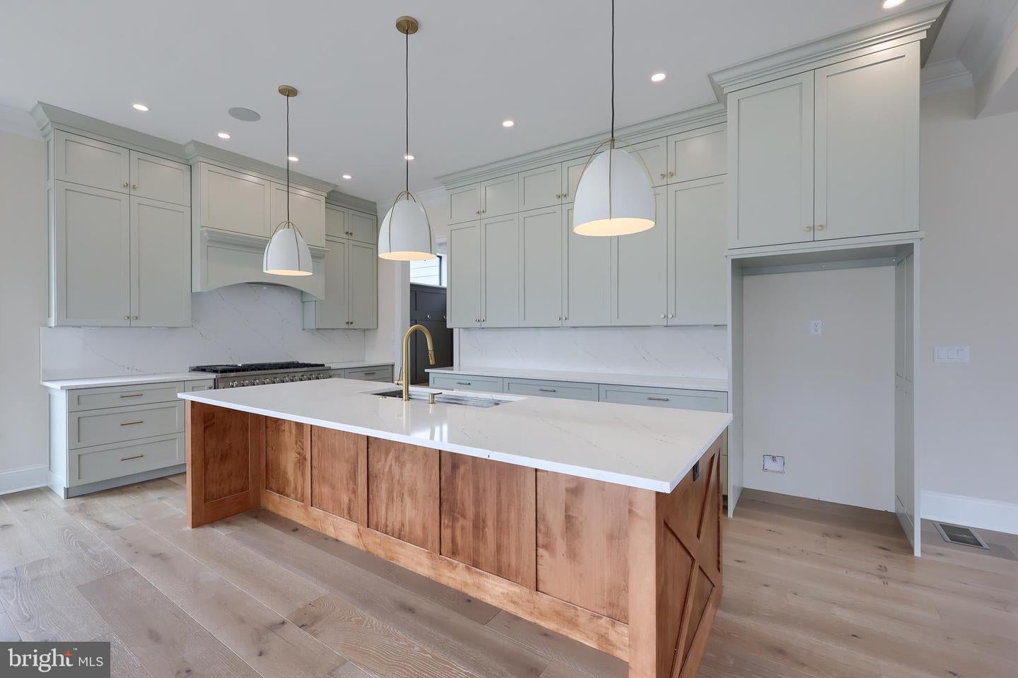 Lancaster, Pennsylvania, 17601, United States, 4 Bedrooms Bedrooms, ,5 BathroomsBathrooms,Residential,Active,1755222