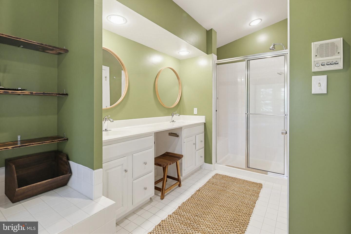 Laurel, Maryland, 20723, United States, 4 Bedrooms Bedrooms, ,5 BathroomsBathrooms,Residential,Active,2041355