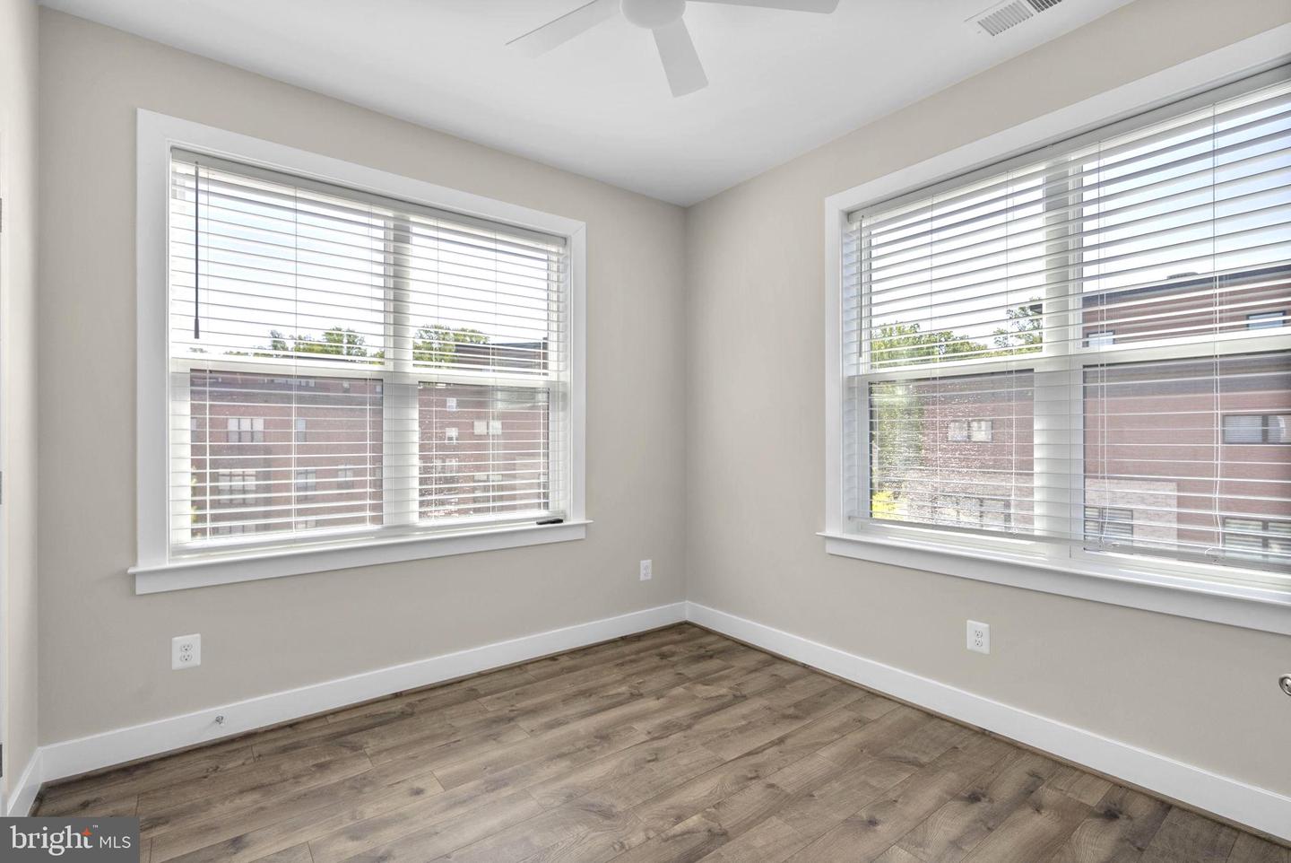 Rockville, Maryland, 20852, United States, 5 Bedrooms Bedrooms, ,5 BathroomsBathrooms,Residential,Active,2044158