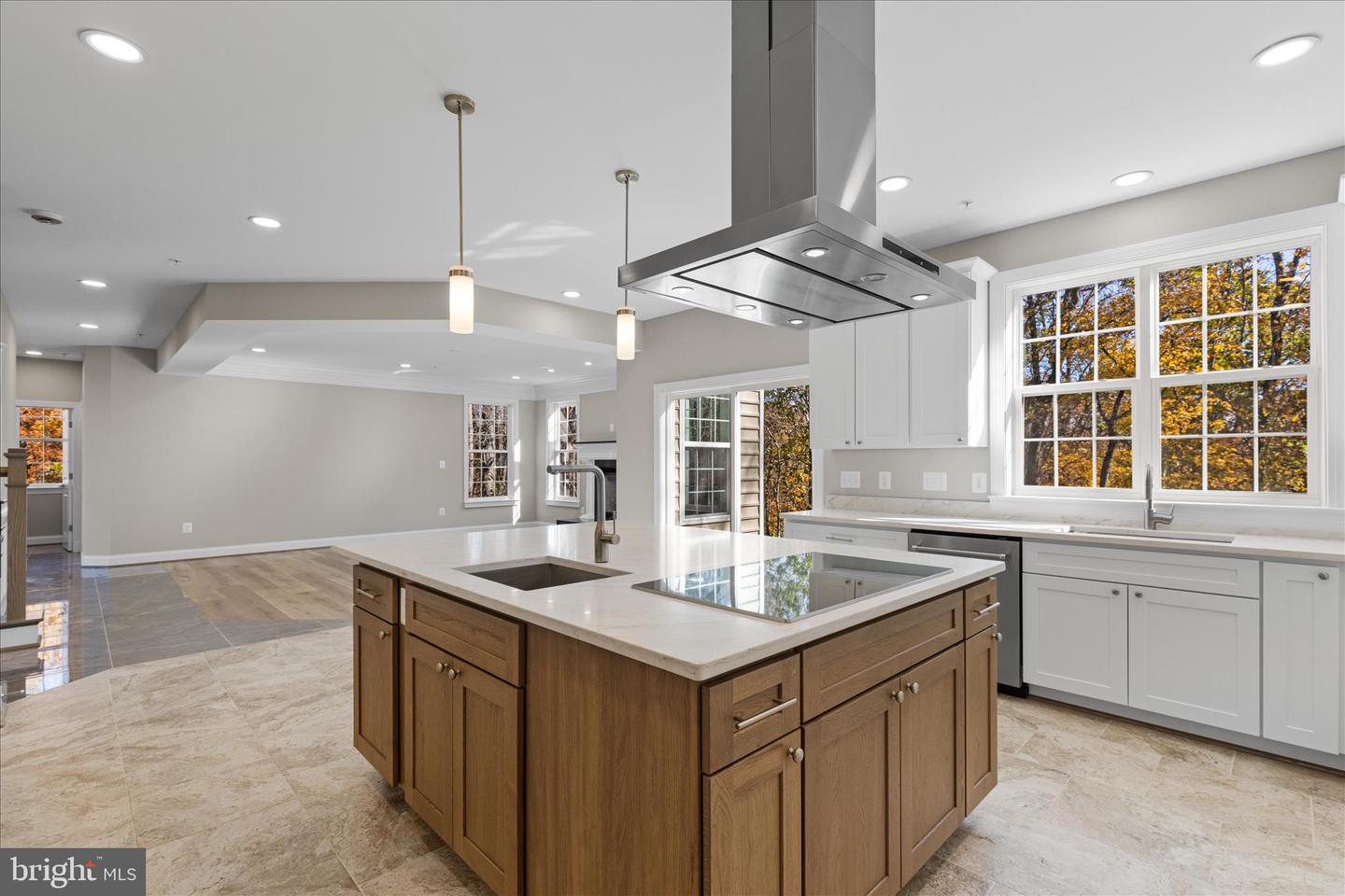 Fort Washington, Maryland, 20744, United States, 5 Bedrooms Bedrooms, ,4 BathroomsBathrooms,Residential,Active,1987253