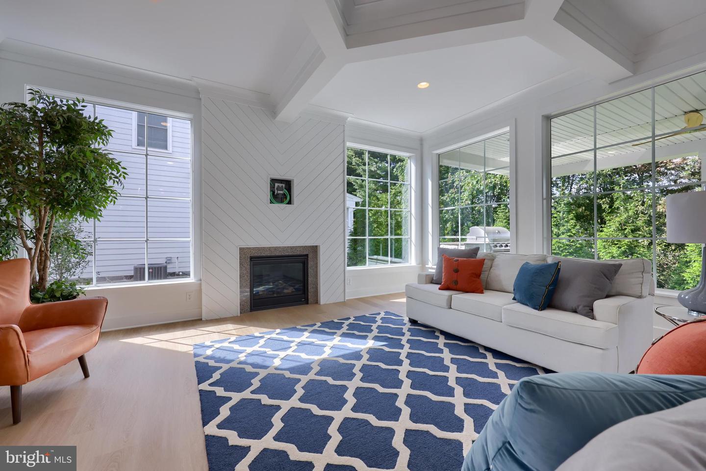 East Petersburg, Pennsylvania, 17520, United States, 4 Bedrooms Bedrooms, ,5 BathroomsBathrooms,Residential,Active,1702111