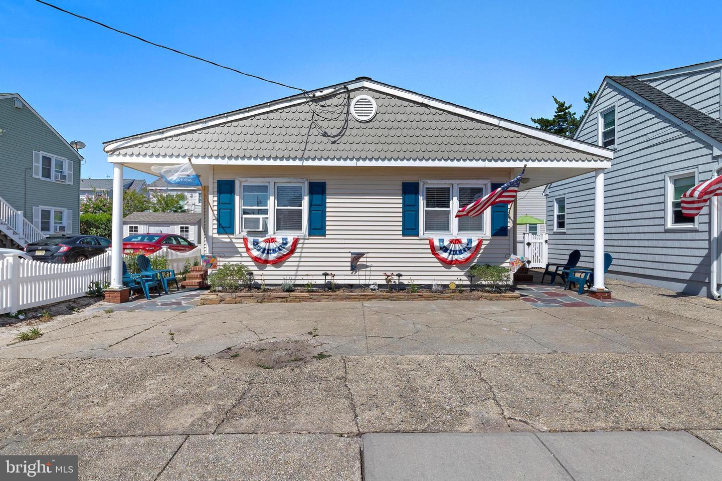 Long Beach Township, New Jersey, 08008, United States, 4 Bedrooms Bedrooms, ,2 BathroomsBathrooms,Residential,Active,1914611
