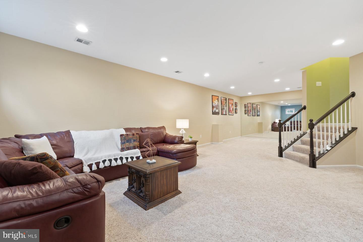 Rockville, Maryland, 20850, United States, 5 Bedrooms Bedrooms, ,6 BathroomsBathrooms,Residential,Active,1941388