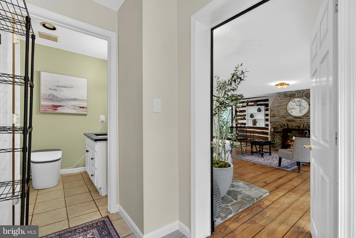 Lovettsville, Virginia, 20180, United States, ,2 BathroomsBathrooms,Residential,Active,1954034