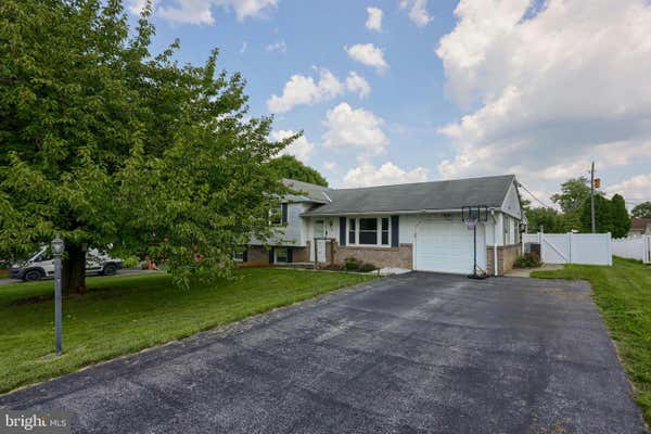 19 CIRCLE VIEW DR, LEOLA, PA 17540 - Image 1