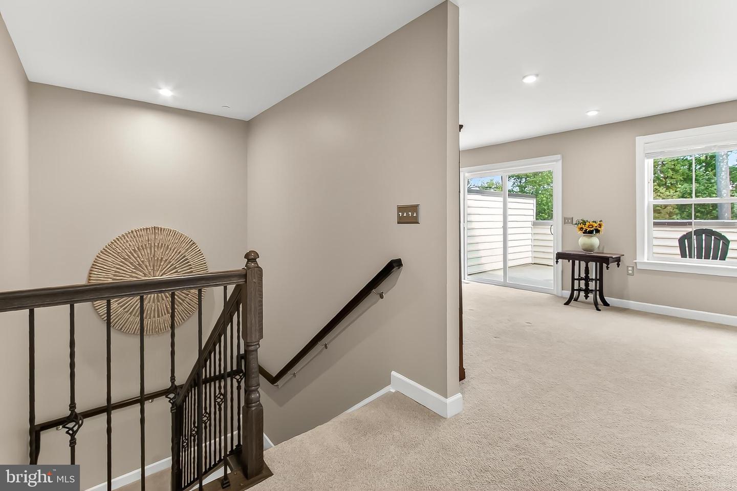 Fairfax, Virginia, 22033, United States, 4 Bedrooms Bedrooms, ,5 BathroomsBathrooms,Residential,Active,1992238