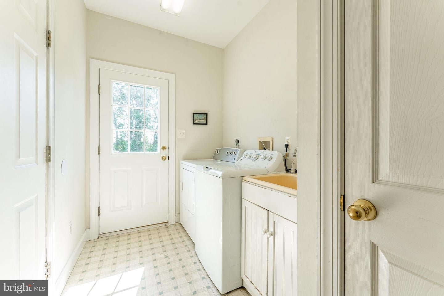 West Chester, Pennsylvania, 19382, United States, 4 Bedrooms Bedrooms, ,4 BathroomsBathrooms,Residential,Active,2051989