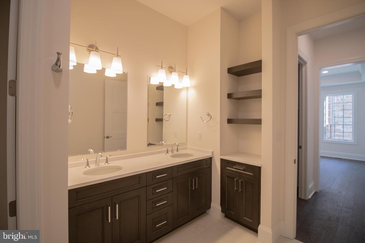 Wilmington, Delaware, 19803, United States, ,4 BathroomsBathrooms,Residential,Active,1824914