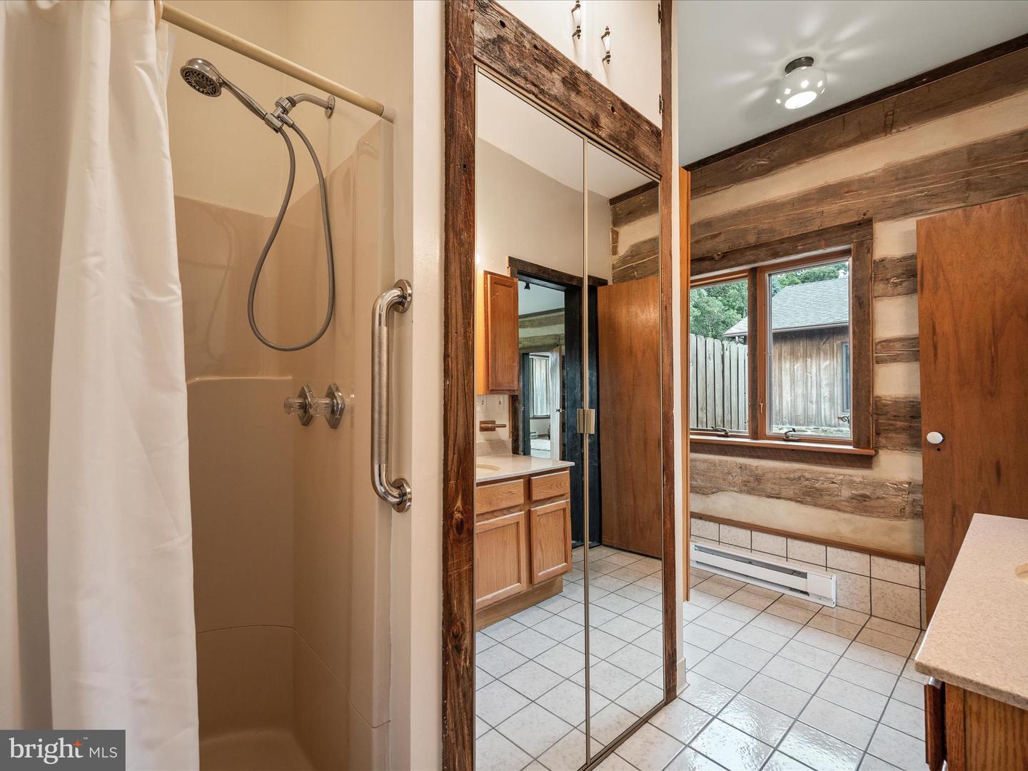 Berryville, Virginia, 22611, United States, 4 Bedrooms Bedrooms, ,3 BathroomsBathrooms,Residential,Active,1884871