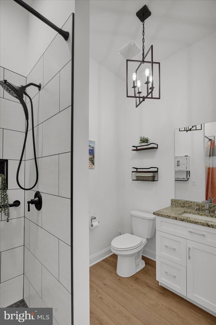 Lititz, Pennsylvania, 17543, United States, 5 Bedrooms Bedrooms, ,6 BathroomsBathrooms,Residential,Active,2045017