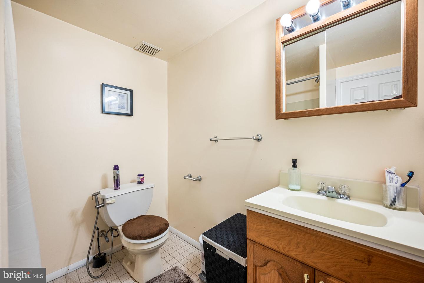 Wallingford, Pennsylvania, 19086, United States, 5 Bedrooms Bedrooms, ,6 BathroomsBathrooms,Residential,Active,1869134