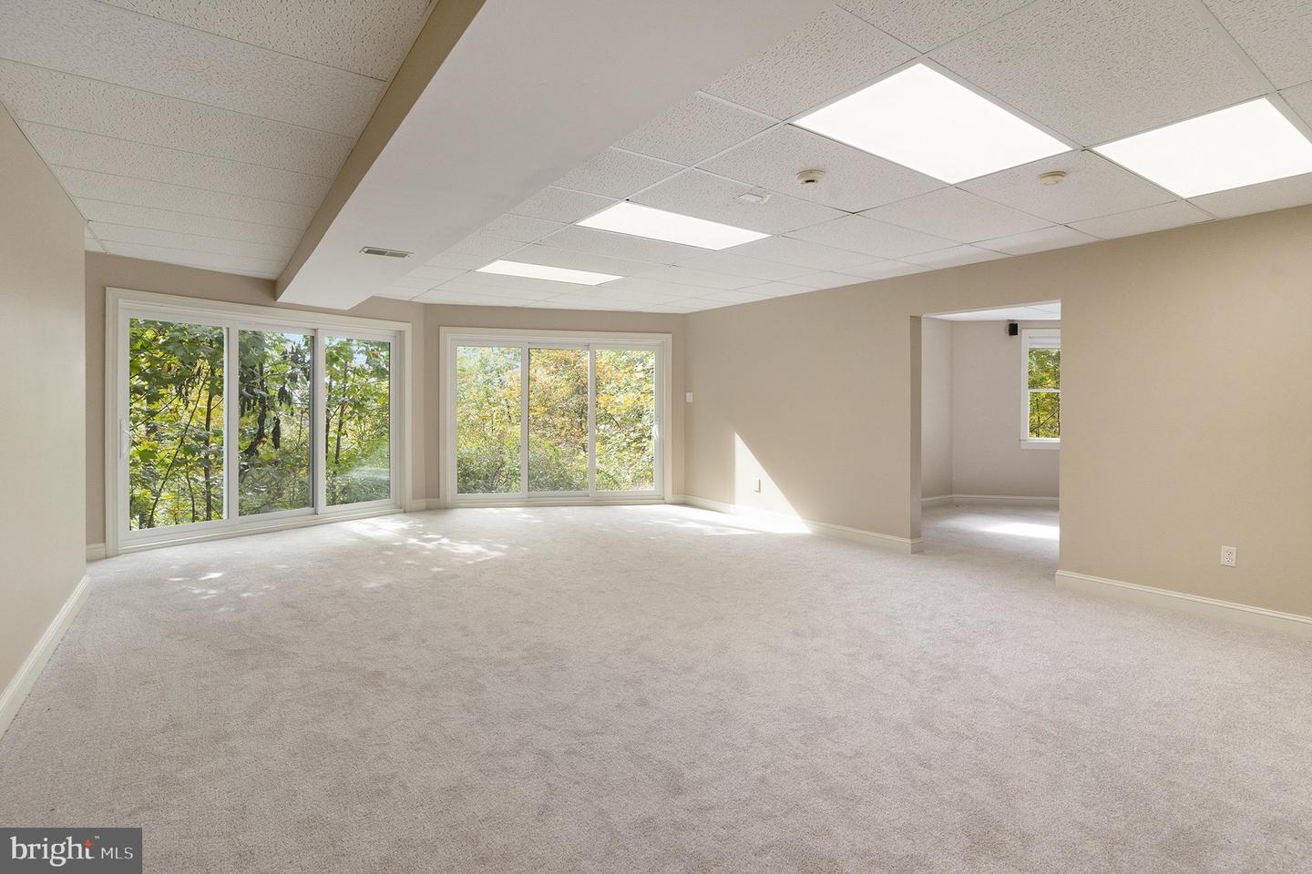 Sellersville, Pennsylvania, 18960, United States, 10 Bedrooms Bedrooms, ,7 BathroomsBathrooms,Residential,Active,1965847