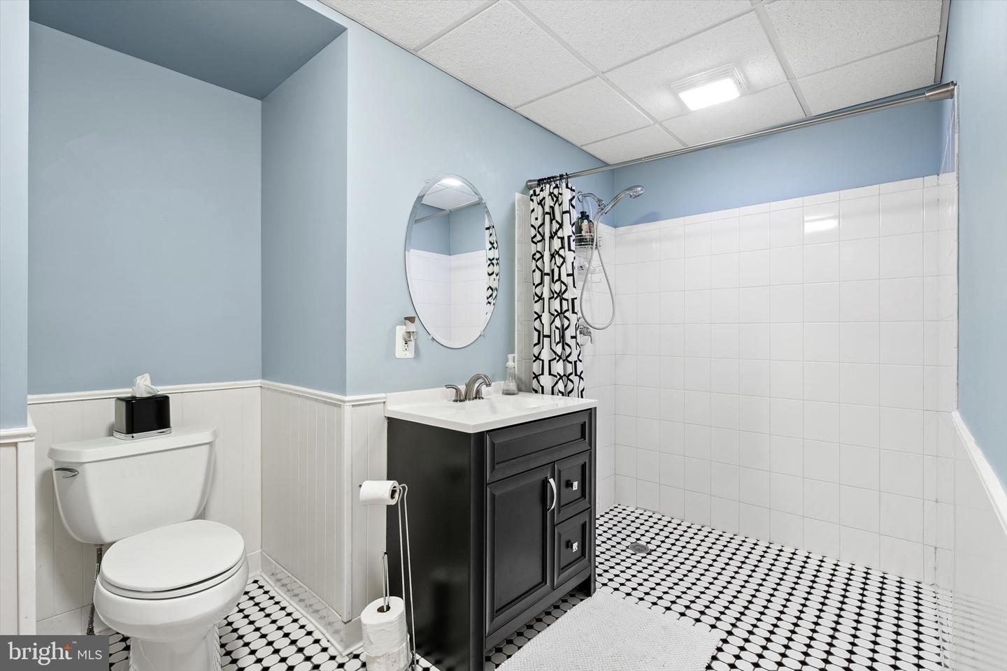 Robbinsville, New Jersey, 08691, United States, 6 Bedrooms Bedrooms, ,6 BathroomsBathrooms,Residential,Active,1953417