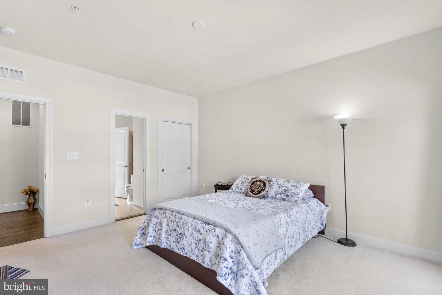 Clarksburg, Maryland, 20871, United States, 4 Bedrooms Bedrooms, ,4 BathroomsBathrooms,Residential,Active,2037095