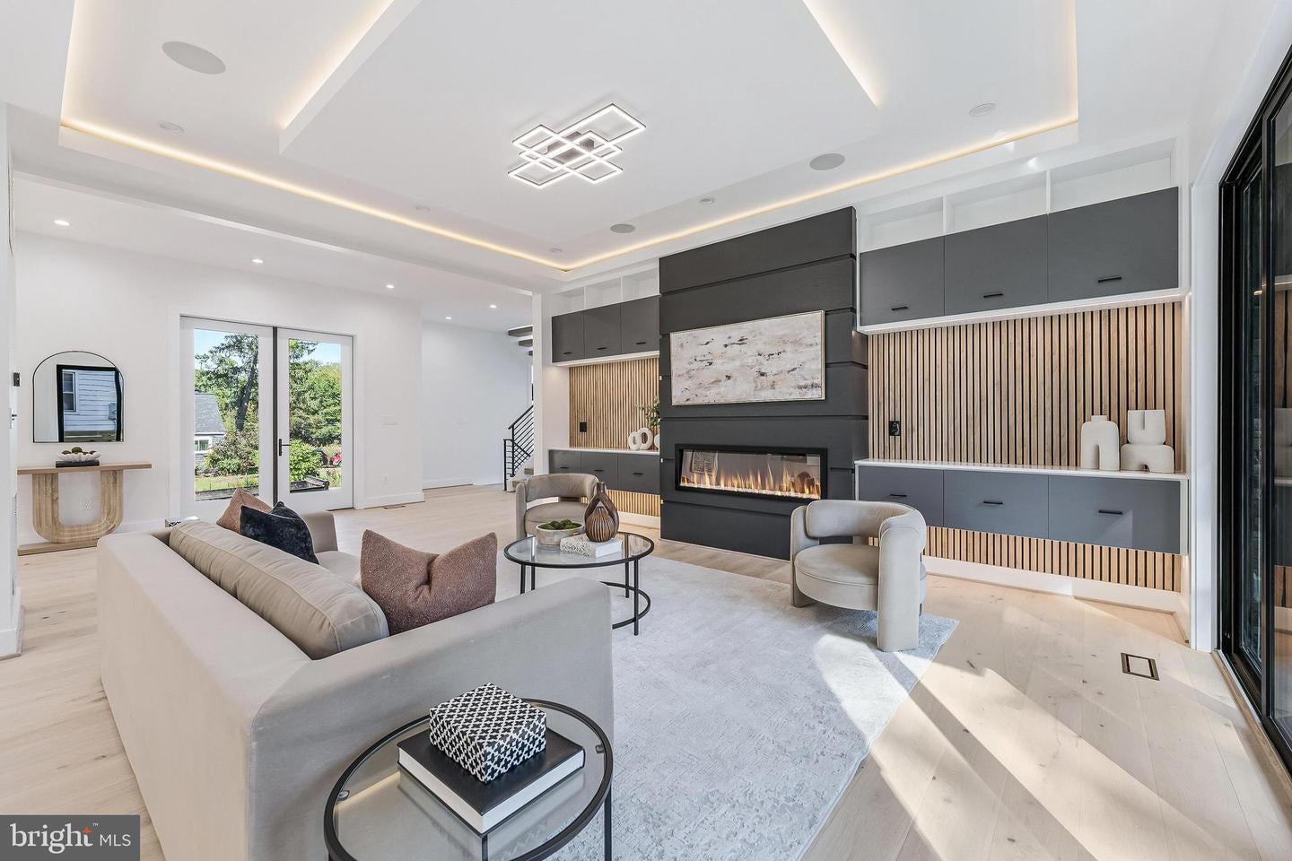 Falls Church, Virginia, 22042, United States, 5 Bedrooms Bedrooms, ,5 BathroomsBathrooms,Residential,Active,1945048