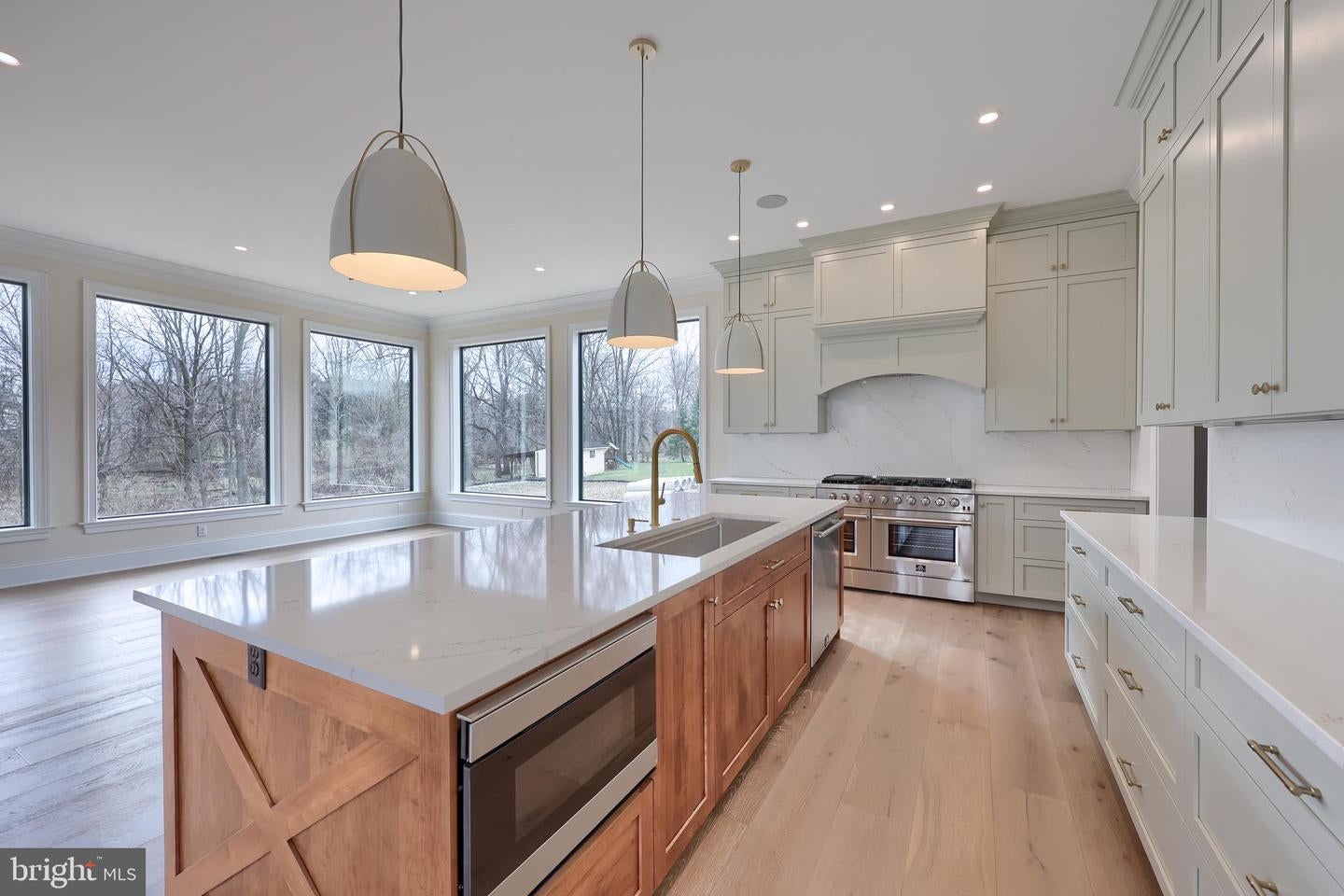 Lancaster, Pennsylvania, 17601, United States, 4 Bedrooms Bedrooms, ,5 BathroomsBathrooms,Residential,Active,1755222