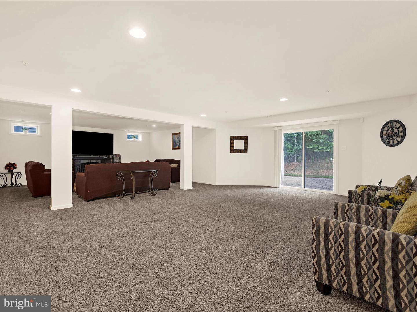 Ellicott City, Maryland, 21042, United States, 6 Bedrooms Bedrooms, ,5 BathroomsBathrooms,Residential,Active,1914763