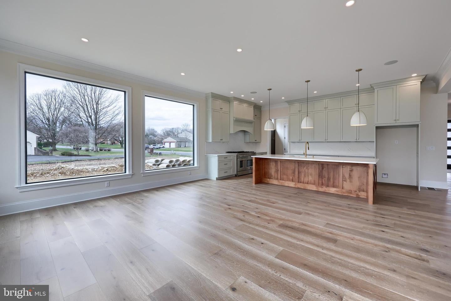 Lancaster, Pennsylvania, 17601, United States, 4 Bedrooms Bedrooms, ,5 BathroomsBathrooms,Residential,Active,1755222