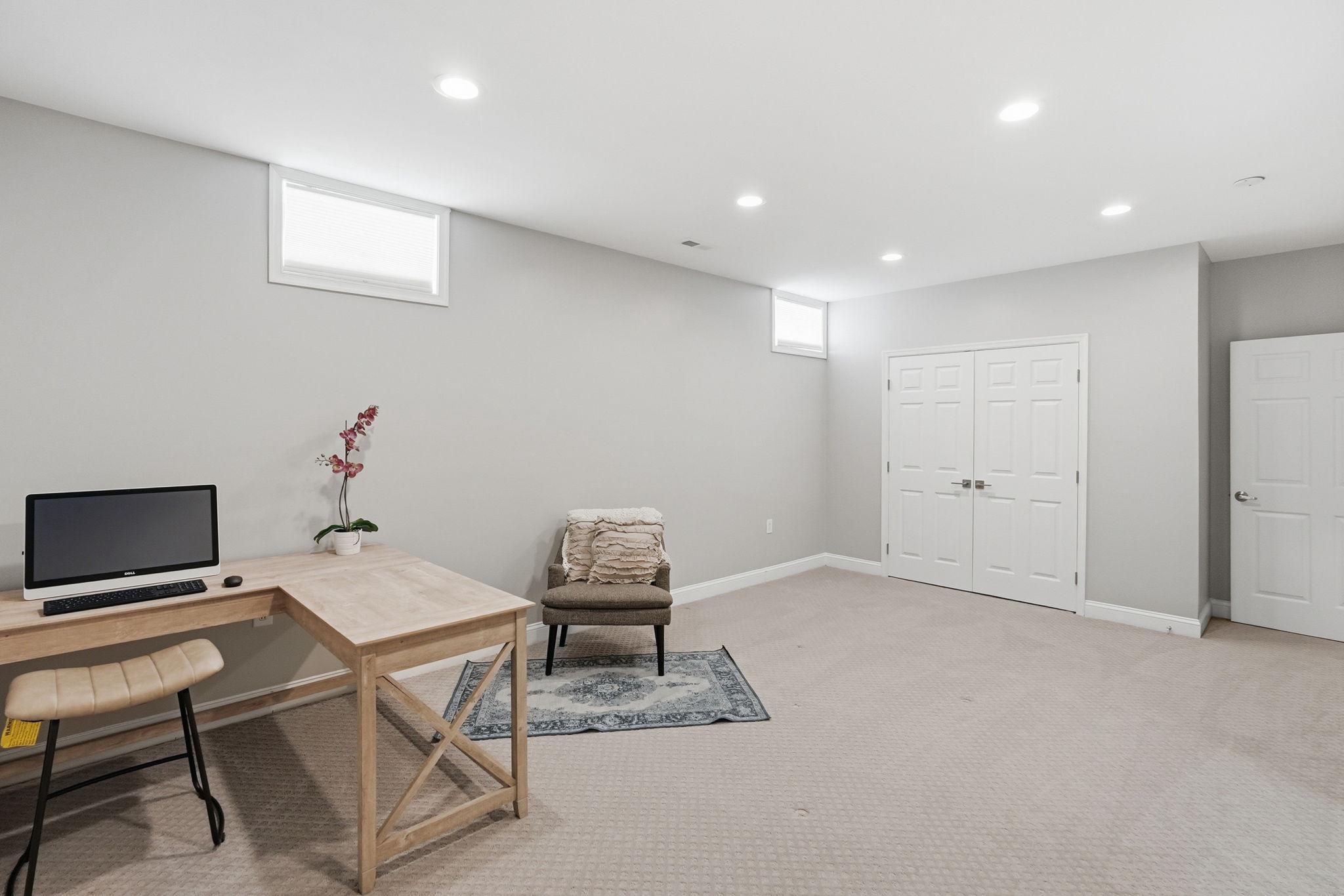 North Potomac, Maryland, 20878, United States, 7 Bedrooms Bedrooms, ,8 BathroomsBathrooms,Residential,Active,2044145