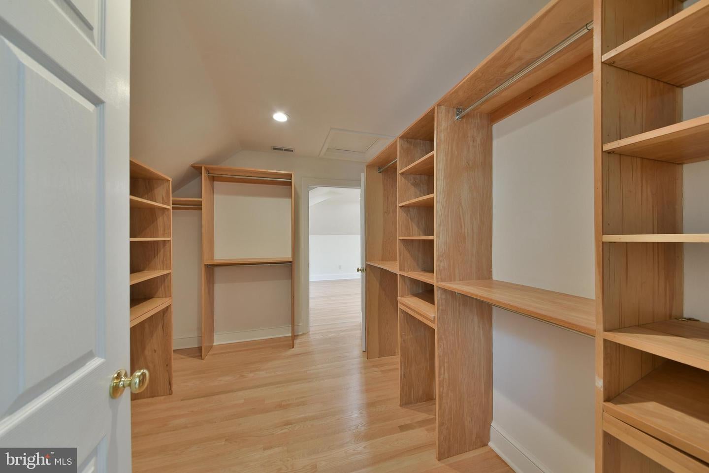 Yardley, Pennsylvania, 19067, United States, 5 Bedrooms Bedrooms, ,5 BathroomsBathrooms,Residential,Contingent,2045759