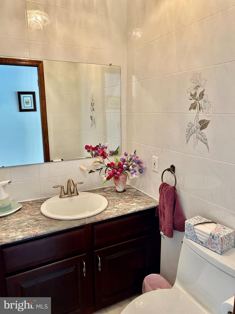 Lafayette Hill, Pennsylvania, 19444, United States, 4 Bedrooms Bedrooms, ,3 BathroomsBathrooms,Residential,Active,1944026
