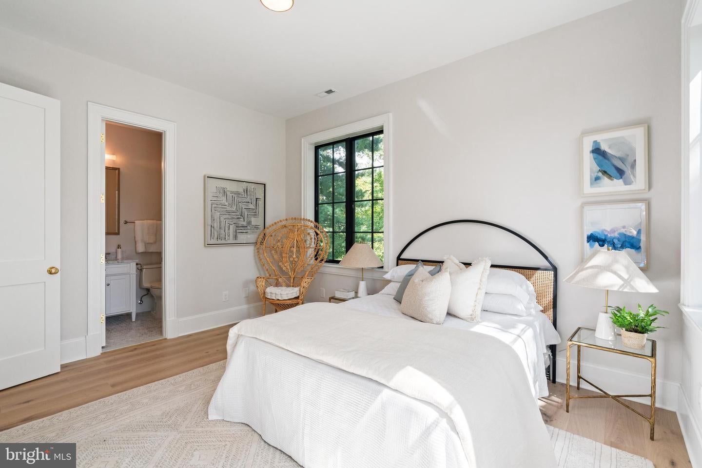 Washington, District Of Columbia, 20016, United States, 6 Bedrooms Bedrooms, ,8 BathroomsBathrooms,Residential,Active,1934802