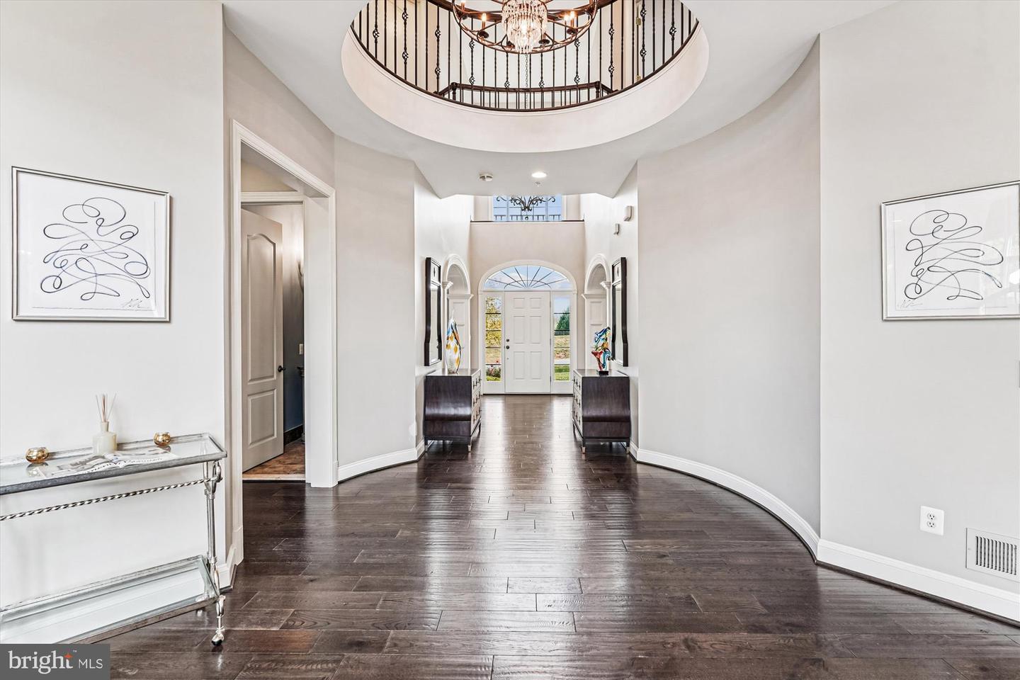 Leesburg, Virginia, 20175, United States, 5 Bedrooms Bedrooms, ,6 BathroomsBathrooms,Residential,Active,1987213