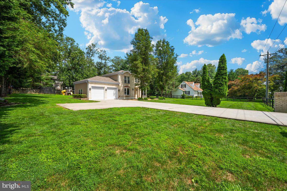 Fairfax, Virginia, 22030, United States, 5 Bedrooms Bedrooms, ,4 BathroomsBathrooms,Residential,Active,1892608