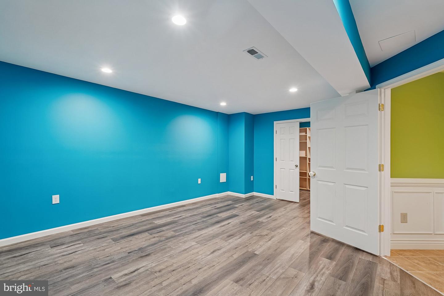 Chantilly, Virginia, 20152, United States, 4 Bedrooms Bedrooms, ,5 BathroomsBathrooms,Residential,Active,2015820